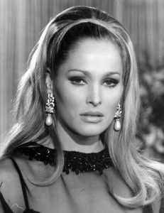 ursula-andress-6