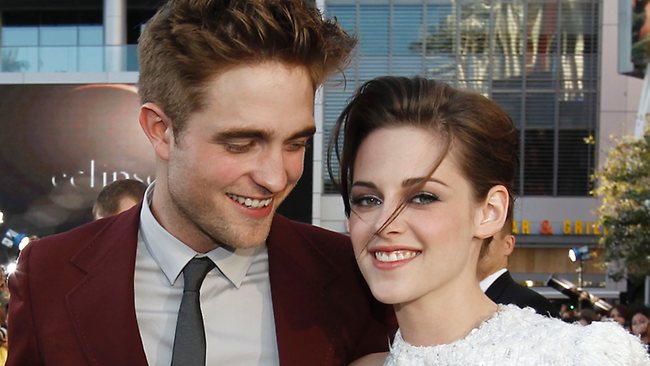 101969-robert-pattinson-and-kristen-stewart