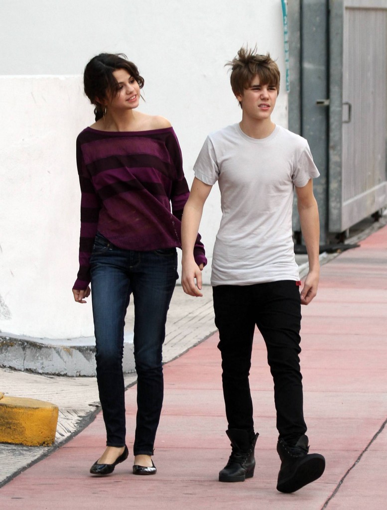 Justin-and-Selena-777x1024